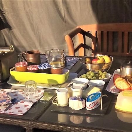 Les Gremilles Bed & Breakfast Bassoncourt Екстериор снимка