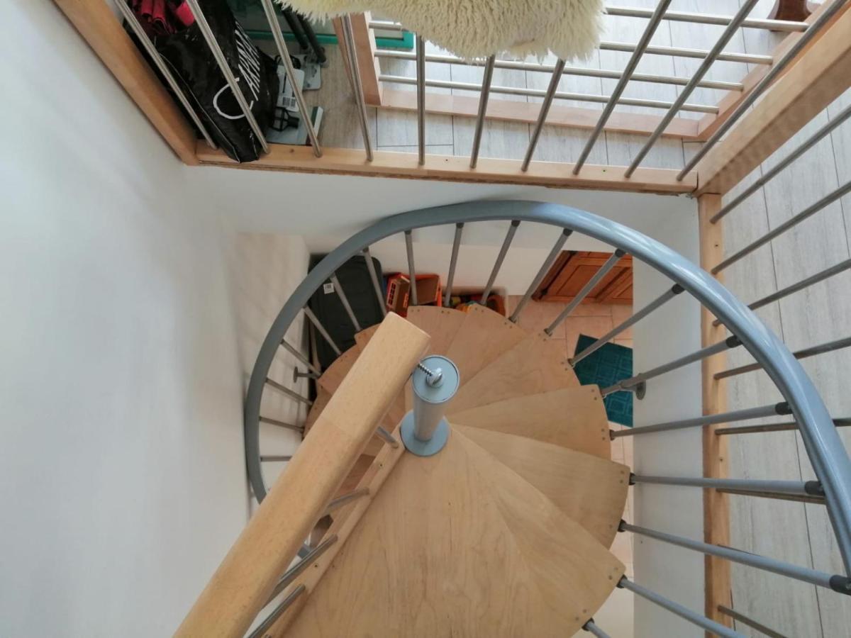 Les Gremilles Bed & Breakfast Bassoncourt Екстериор снимка