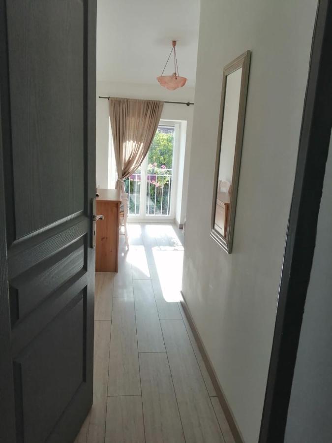 Les Gremilles Bed & Breakfast Bassoncourt Екстериор снимка